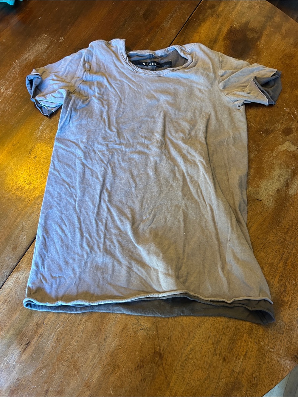 Artefact Men's Short Sleeve Crew Tee in Light Gray
